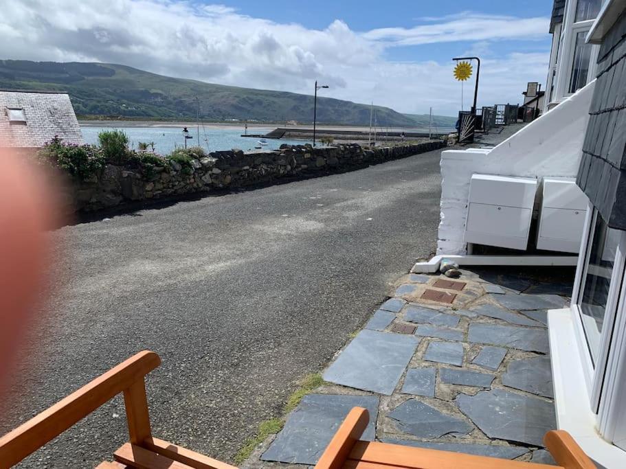 Harbourside 2 Bed Apartment, Barmouth Bridge Views Екстер'єр фото