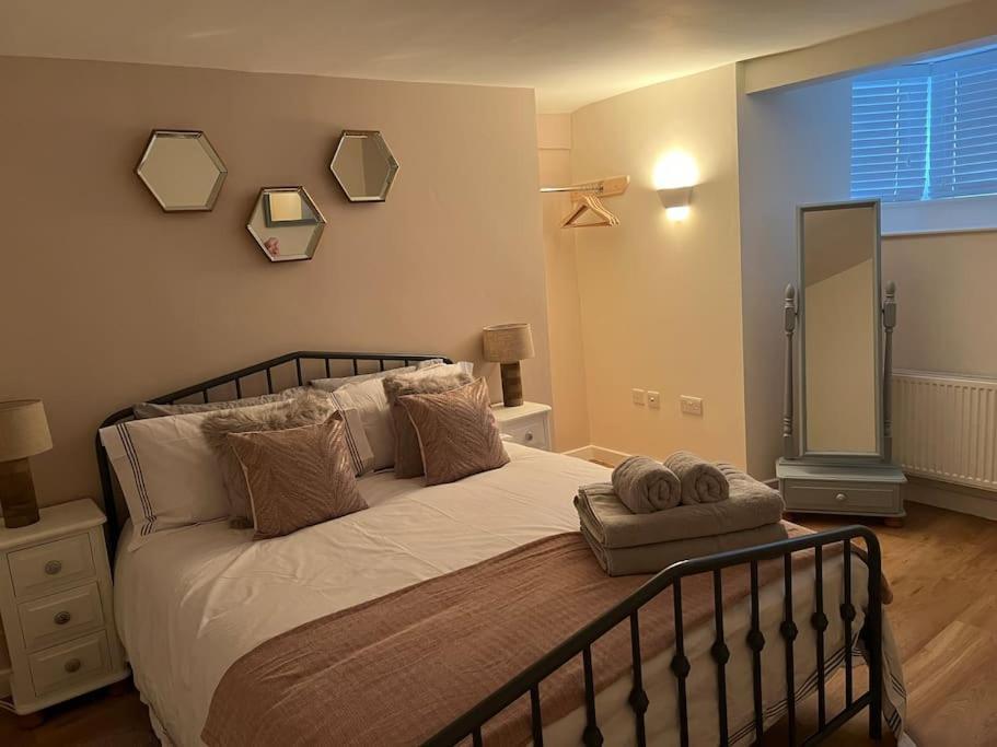 Harbourside 2 Bed Apartment, Barmouth Bridge Views Екстер'єр фото