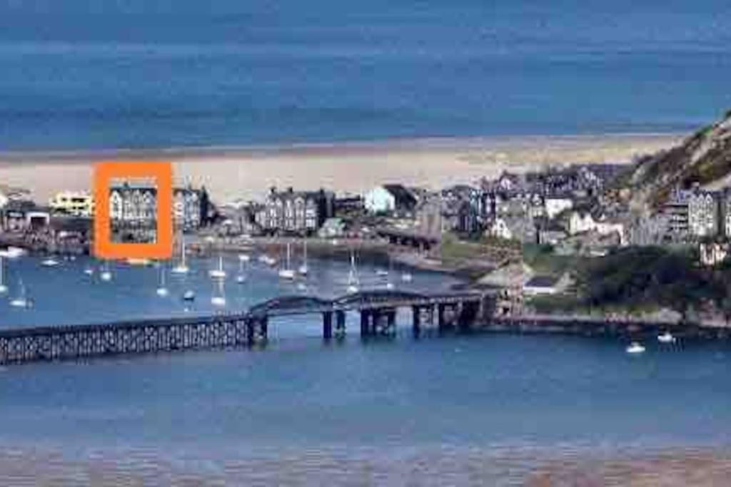 Harbourside 2 Bed Apartment, Barmouth Bridge Views Екстер'єр фото