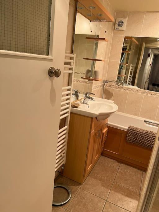 Harbourside 2 Bed Apartment, Barmouth Bridge Views Екстер'єр фото